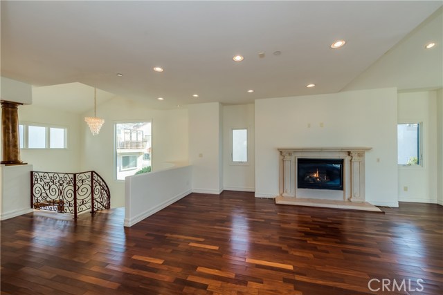 607 Guadalupe Avenue, Redondo Beach, California 90277, 4 Bedrooms Bedrooms, ,4 BathroomsBathrooms,Residential,Sold,Guadalupe,PV18043170