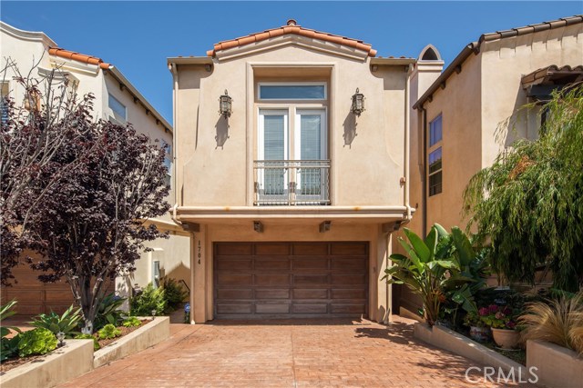 1704 Harper Avenue, Redondo Beach, California 90278, 4 Bedrooms Bedrooms, ,3 BathroomsBathrooms,Residential,Sold,Harper,SB19215045