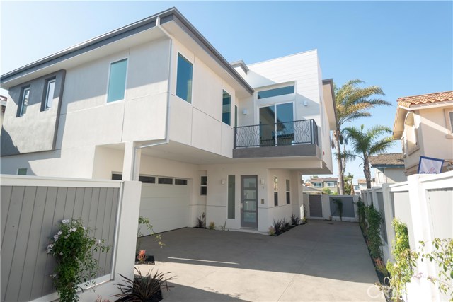 2013 Voorhees Avenue, Redondo Beach, California 90278, 4 Bedrooms Bedrooms, ,3 BathroomsBathrooms,Residential,Sold,Voorhees,SB18083420