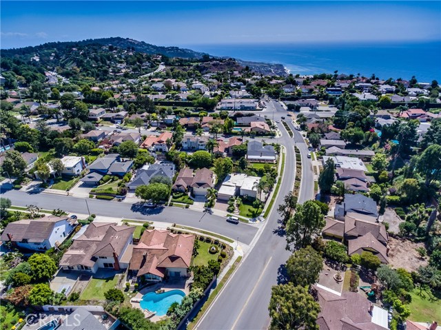 5669 Whitecliff Drive, Rancho Palos Verdes, California 90275, 4 Bedrooms Bedrooms, ,3 BathroomsBathrooms,Residential,Sold,Whitecliff,PV17220054