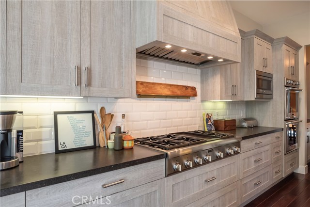 756 36th Street, Manhattan Beach, California 90266, 6 Bedrooms Bedrooms, ,3 BathroomsBathrooms,Residential,Sold,36th,SB20029845