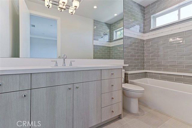 1450 23rd Street, Manhattan Beach, California 90266, 5 Bedrooms Bedrooms, ,2 BathroomsBathrooms,Residential,Sold,23rd,SB17111240