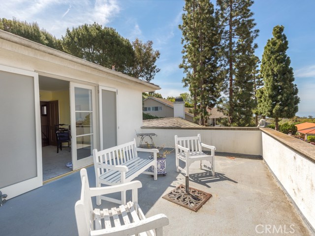 1716 Via Boronada, Palos Verdes Estates, California 90274, 3 Bedrooms Bedrooms, ,3 BathroomsBathrooms,Residential,Sold,Via Boronada,SB19060046