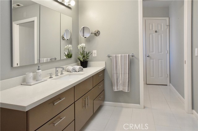 2311 Mathews Avenue, Redondo Beach, California 90278, 3 Bedrooms Bedrooms, ,2 BathroomsBathrooms,Residential,Sold,Mathews,PV21050726