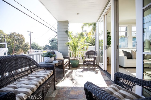 400 1st Street, Manhattan Beach, California 90266, 5 Bedrooms Bedrooms, ,5 BathroomsBathrooms,Residential,Sold,1st,SB21021125