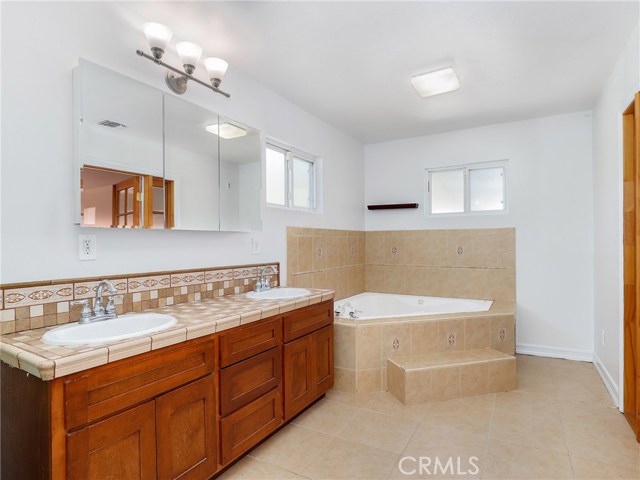 3 Bed Home for Sale in Encino, California