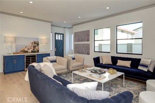 1712 Harriman Lane, Redondo Beach, California 90278, 4 Bedrooms Bedrooms, ,4 BathroomsBathrooms,Residential,Sold,Harriman,PV18244491