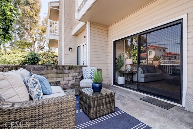 1916 Rockefeller Lane, Redondo Beach, California 90278, 3 Bedrooms Bedrooms, ,2 BathroomsBathrooms,Residential,Sold,Rockefeller,SB20073261