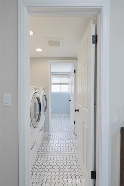 2013 Curtis Avenue, Redondo Beach, California 90278, 3 Bedrooms Bedrooms, ,1 BathroomBathrooms,Residential,Sold,Curtis,SB21099383