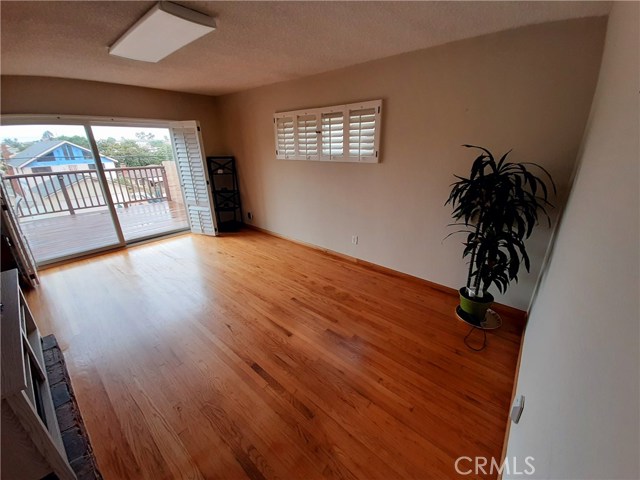 427 Paulina Ave, Redondo Beach, California 90277, 3 Bedrooms Bedrooms, ,1 BathroomBathrooms,Residential,Sold,Paulina Ave,SB20187373
