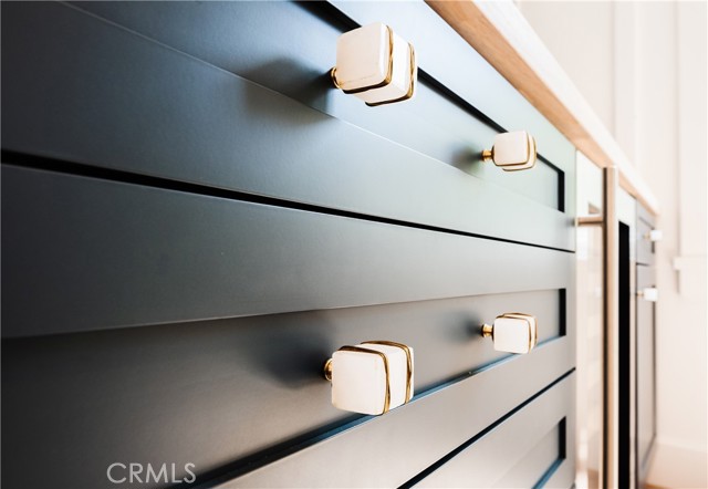 933 9th Street, Manhattan Beach, California 90266, 4 Bedrooms Bedrooms, ,2 BathroomsBathrooms,Residential,Sold,9th,SB21112500