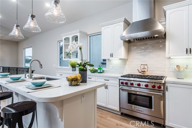 105 Juanita Avenue, Redondo Beach, California 90277, 4 Bedrooms Bedrooms, ,3 BathroomsBathrooms,Residential,Sold,Juanita,SB17254045