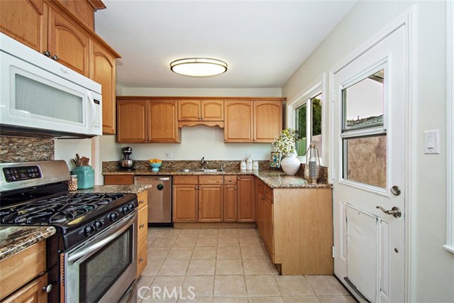 517 Blossom Lane, Redondo Beach, California 90278, 3 Bedrooms Bedrooms, ,1 BathroomBathrooms,Residential,Sold,Blossom,SB20134246