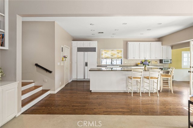 2701 Maple Avenue, Manhattan Beach, California 90266, 4 Bedrooms Bedrooms, ,3 BathroomsBathrooms,Residential,Sold,Maple,SB20115116