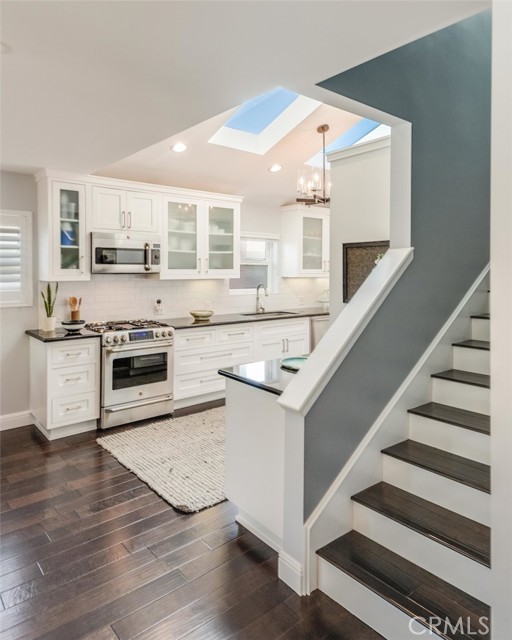 2305 Oak Avenue, Manhattan Beach, California 90266, 3 Bedrooms Bedrooms, ,2 BathroomsBathrooms,Residential,Sold,Oak,PW21077837