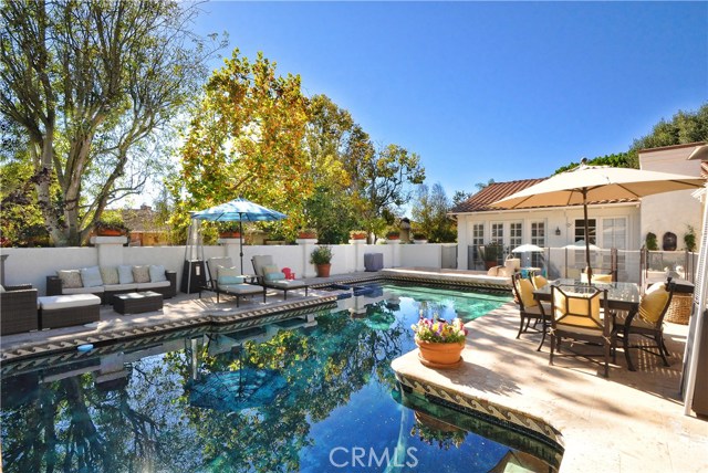 39 Country Meadow Road, Rolling Hills Estates, California 90274, 4 Bedrooms Bedrooms, ,3 BathroomsBathrooms,Residential,Sold,Country Meadow,PV20034828