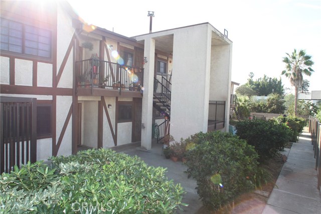 2 Bed Home for Sale in El Segundo, California