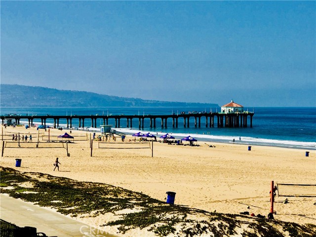 220 23rd Street, Manhattan Beach, California 90266, 3 Bedrooms Bedrooms, ,1 BathroomBathrooms,Residential,Sold,23rd,OC19050321