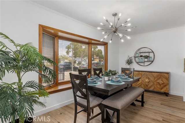 Large dining area is adjacent to the kitchen and living room