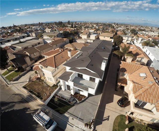2309 Clark Lane, Redondo Beach, California 90278, 4 Bedrooms Bedrooms, ,2 BathroomsBathrooms,Residential,Sold,Clark,SB18033633