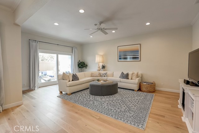 2020 Farrell Avenue, Redondo Beach, California 90278, 4 Bedrooms Bedrooms, ,3 BathroomsBathrooms,Residential,Sold,Farrell,SB20133157