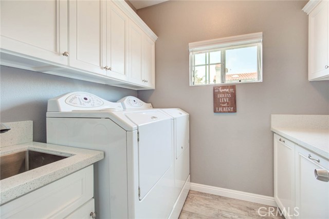 2606 Huntington Lane, Redondo Beach, California 90278, 4 Bedrooms Bedrooms, ,2 BathroomsBathrooms,Residential,Sold,Huntington,PV19130613