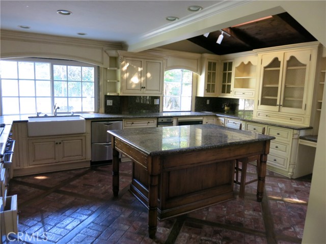 30014 Via Victoria, Rancho Palos Verdes, California 90275, 5 Bedrooms Bedrooms, ,3 BathroomsBathrooms,Residential,Sold,Via Victoria,SB21026758