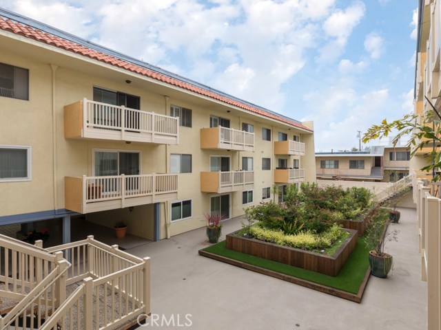 1707 Pacific Coast, Hermosa Beach, California 90254, 1 Bedroom Bedrooms, ,1 BathroomBathrooms,Residential,Sold,Pacific Coast,SB19113321