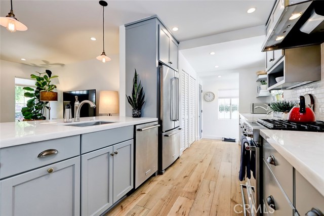 3513 Oak Avenue, Manhattan Beach, California 90266, 3 Bedrooms Bedrooms, ,1 BathroomBathrooms,Residential,Sold,Oak,SB20182757