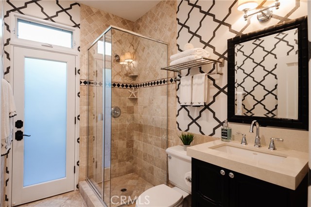 587 26th Street, Manhattan Beach, California 90266, 4 Bedrooms Bedrooms, ,3 BathroomsBathrooms,Residential,Sold,26th,SB21063366