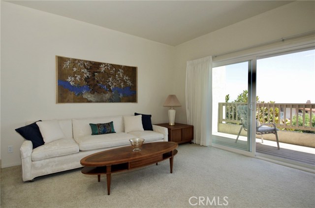 11 Hilltop Circle, Rancho Palos Verdes, California 90275, 2 Bedrooms Bedrooms, ,2 BathroomsBathrooms,Residential,Sold,Hilltop,OC17166003