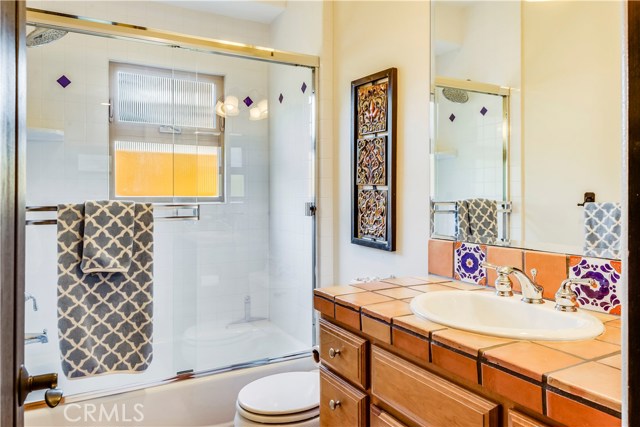 202 Irena Avenue, Redondo Beach, California 90277, 3 Bedrooms Bedrooms, ,3 BathroomsBathrooms,Residential,Sold,Irena,SB19148601