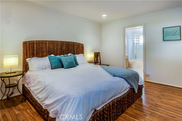 1109 Valley Drive, Hermosa Beach, California 90254, 2 Bedrooms Bedrooms, ,2 BathroomsBathrooms,Residential,Sold,Valley,SB17110855