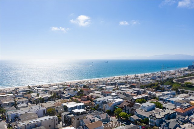 476 36th Street, Manhattan Beach, California 90266, 2 Bedrooms Bedrooms, ,1 BathroomBathrooms,Residential,Sold,36th,SB20134064