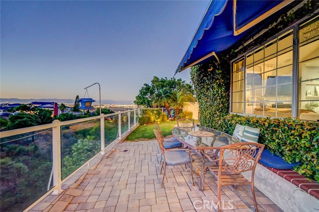 2163 Ronsard Road, Rancho Palos Verdes, California 90275, 3 Bedrooms Bedrooms, ,2 BathroomsBathrooms,Residential,Sold,Ronsard,SB20112673