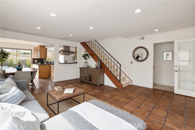 315 Maria Avenue, Redondo Beach, California 90277, 3 Bedrooms Bedrooms, ,2 BathroomsBathrooms,Residential,Sold,Maria,SB21146814