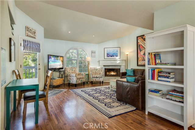 1109 Valley Drive, Hermosa Beach, California 90254, 2 Bedrooms Bedrooms, ,2 BathroomsBathrooms,Residential,Sold,Valley,SB17110855