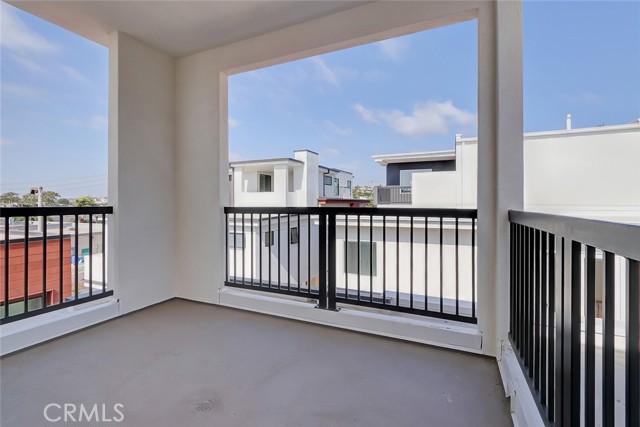 519 Gertruda Avenue, Redondo Beach, California 90277, 3 Bedrooms Bedrooms, ,4 BathroomsBathrooms,Residential,Sold,Gertruda,SB21066963