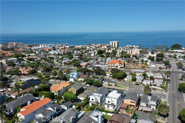 408 Francisca Avenue, Redondo Beach, California 90277, 5 Bedrooms Bedrooms, ,5 BathroomsBathrooms,Residential,Sold,Francisca,SB20169489