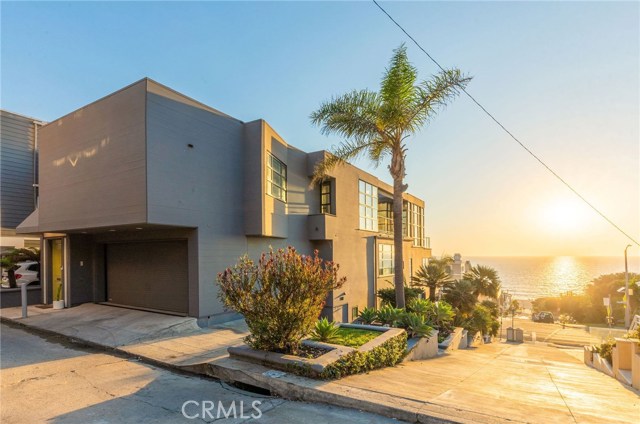 2519 Crest Drive, Manhattan Beach, California 90266, 2 Bedrooms Bedrooms, ,2 BathroomsBathrooms,Residential,Sold,Crest,SB20237672