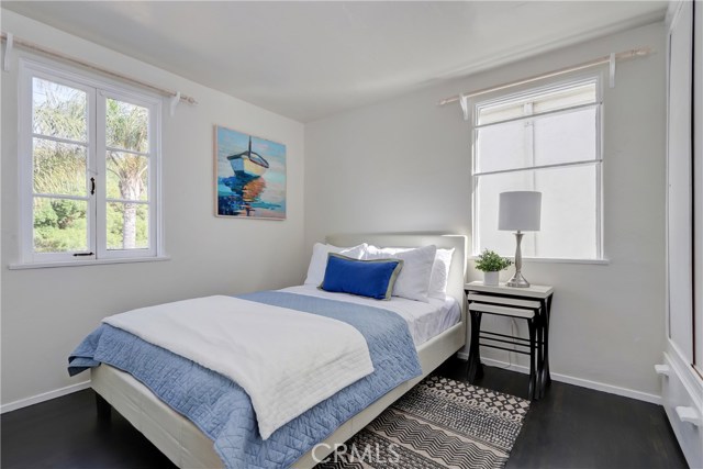 3905 Crest Drive, Manhattan Beach, California 90266, 3 Bedrooms Bedrooms, ,Residential,Sold,Crest,SB19240278