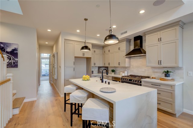 1711 Haynes Lane, Redondo Beach, California 90278, 3 Bedrooms Bedrooms, ,4 BathroomsBathrooms,Residential,Sold,Haynes,PV19232617