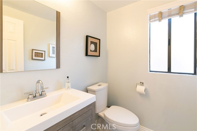 2408 Rockefeller Lane, Redondo Beach, California 90278, 3 Bedrooms Bedrooms, ,2 BathroomsBathrooms,Residential,Sold,Rockefeller,SB19003633