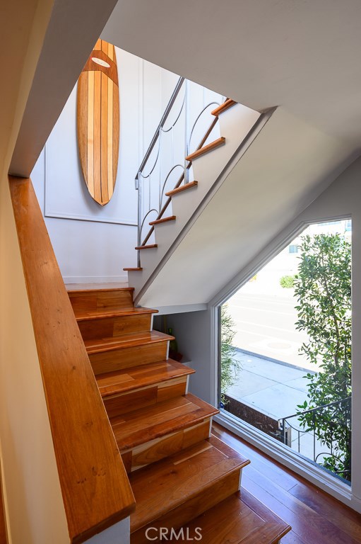 133 1st Street, Manhattan Beach, California 90266, 3 Bedrooms Bedrooms, ,2 BathroomsBathrooms,Residential,Sold,1st,SB20052011