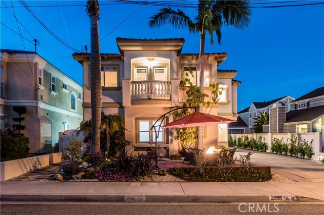 2205 Bataan Road, Redondo Beach, California 90278, 4 Bedrooms Bedrooms, ,2 BathroomsBathrooms,Residential,Sold,Bataan,SB21028116