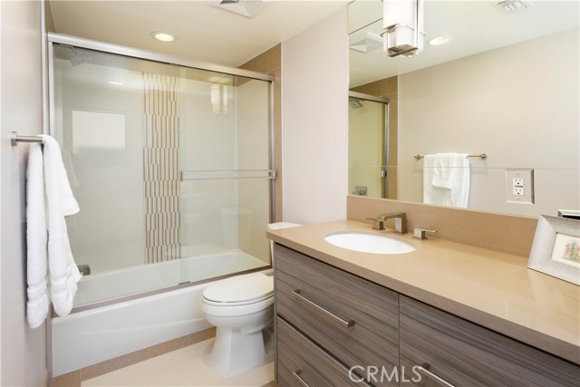 239 Irena Avenue, Redondo Beach, California 90277, 4 Bedrooms Bedrooms, ,3 BathroomsBathrooms,Residential,Sold,Irena,PV18092066