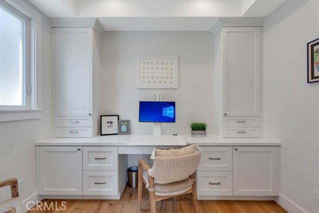 1307 Gertruda Avenue, Redondo Beach, California 90277, 5 Bedrooms Bedrooms, ,1 BathroomBathrooms,Residential,Sold,Gertruda,SB21076858