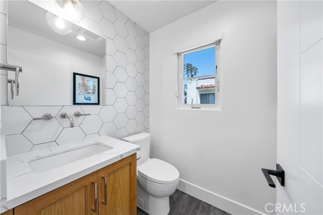 505 Broadway, Redondo Beach, California 90277, 3 Bedrooms Bedrooms, ,3 BathroomsBathrooms,Residential,Sold,Broadway,SB21127897