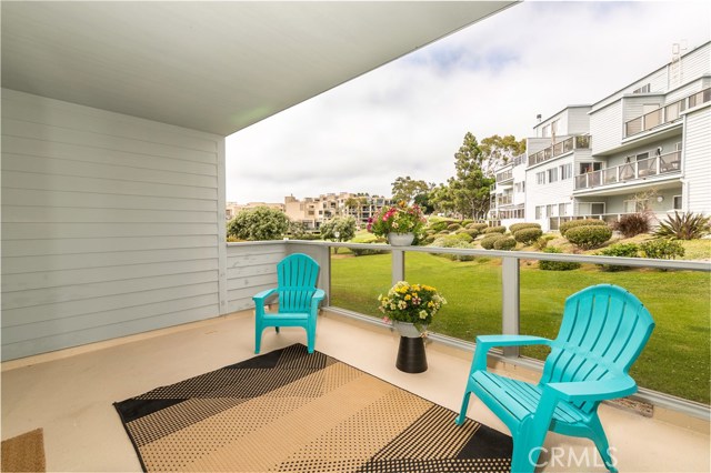 250 The Village, Redondo Beach, California 90277, ,1 BathroomBathrooms,Residential,Sold,The Village,SB17098033