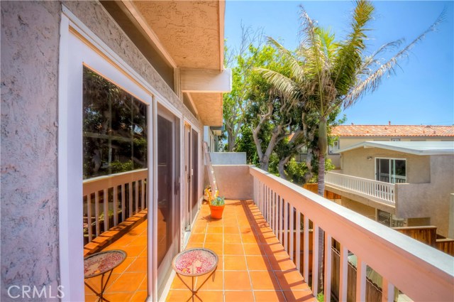 1531 Steinhart Avenue, Redondo Beach, California 90278, 3 Bedrooms Bedrooms, ,2 BathroomsBathrooms,Residential,Sold,Steinhart,SB19047735